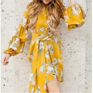CHRISELLE X JOA Yellow Grey Floral Tiered Puff Sleeve Dress womans medium